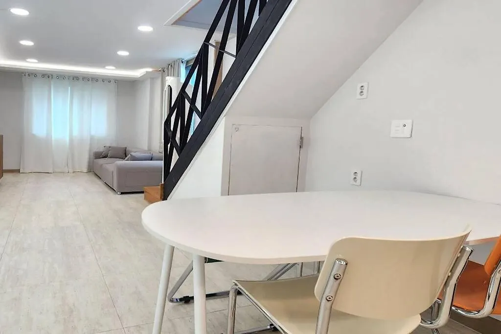Apartamento C-5 White Linen House Seúl