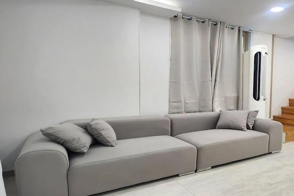 C-5 White Linen House Apartment Seoul